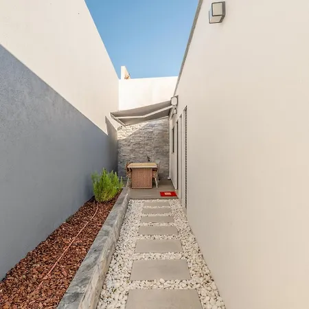 Guestready - Belas Pensión